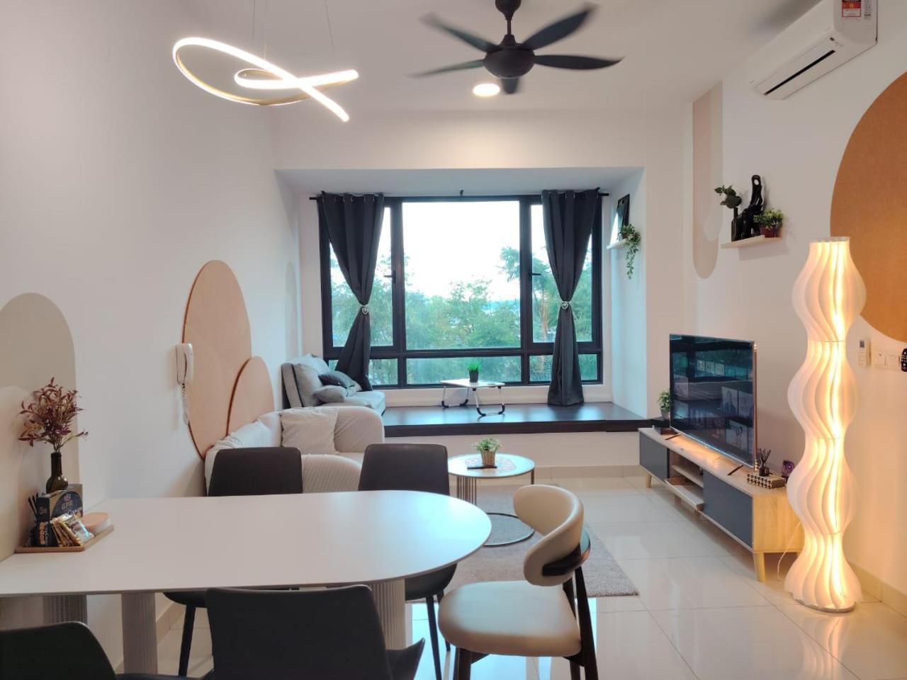 Greenfield Residence With Amazing Pool View And High-Speed Wi-Fi Petaling Jaya Exterior foto