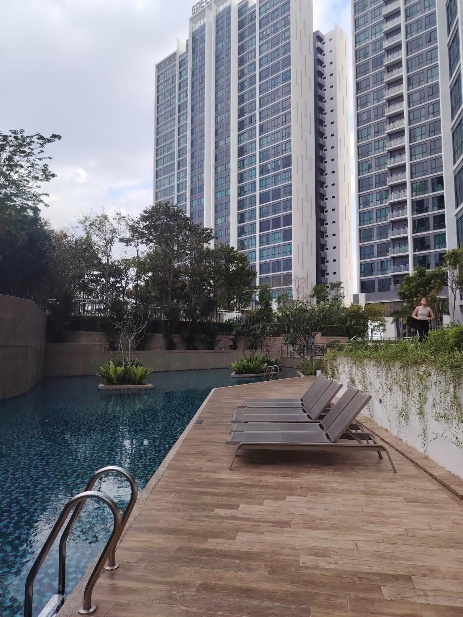 Greenfield Residence With Amazing Pool View And High-Speed Wi-Fi Petaling Jaya Exterior foto